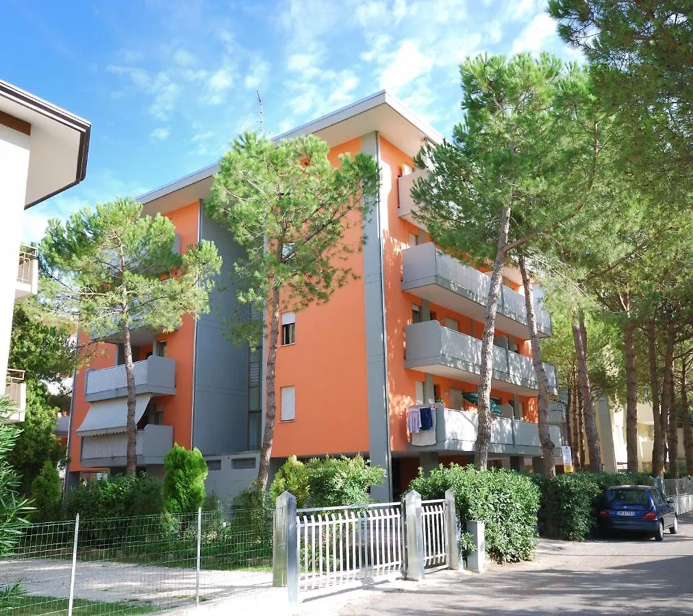Condominio Tiziano B 比比翁